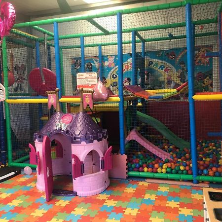 Apartamento Vacacional En オ・グローベ エクステリア 写真