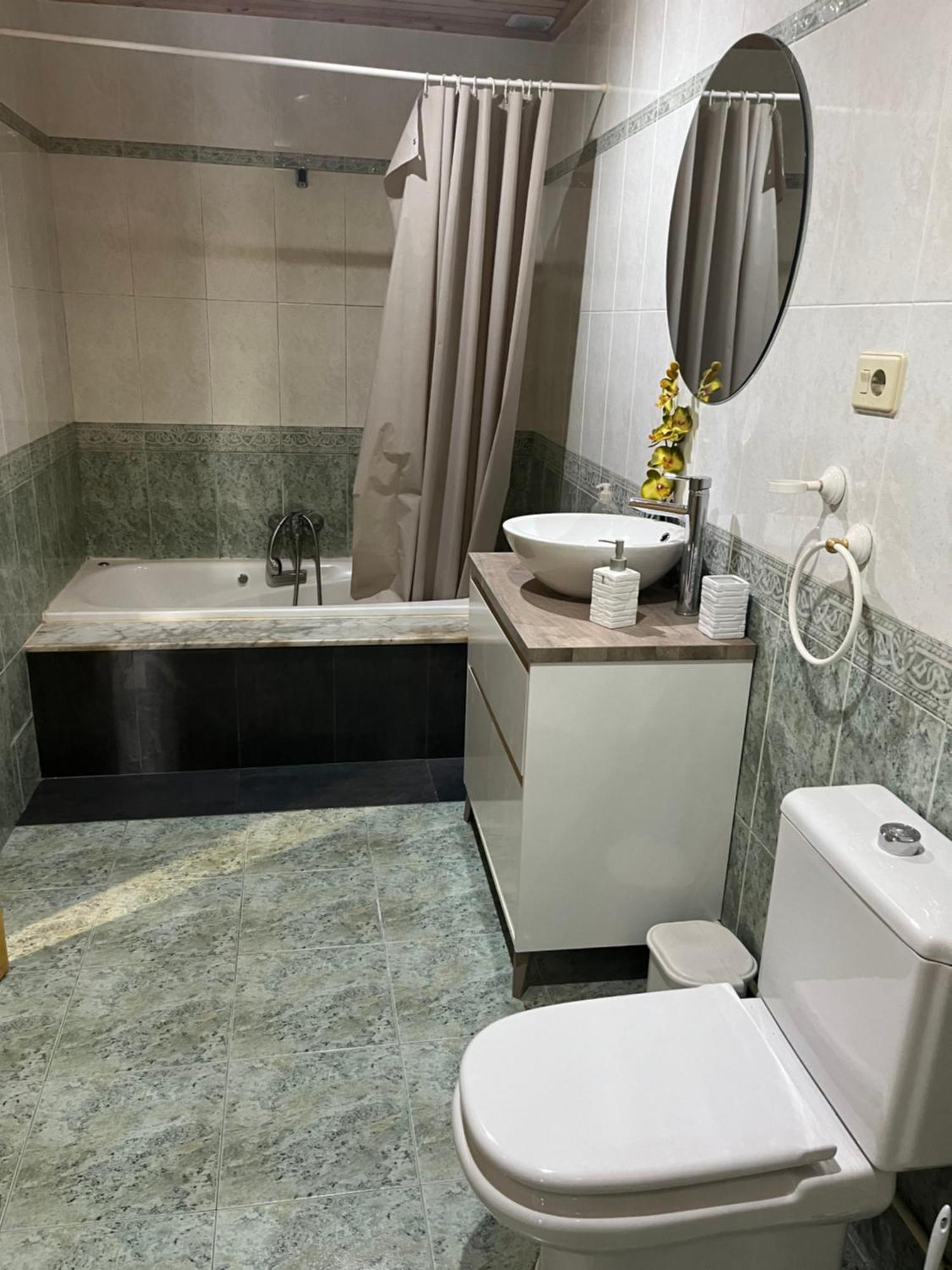 Apartamento Vacacional En オ・グローベ エクステリア 写真